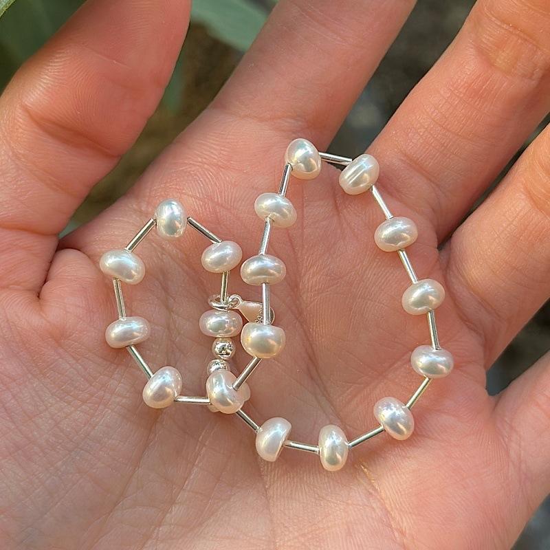 The Elara Pearl Bracelet