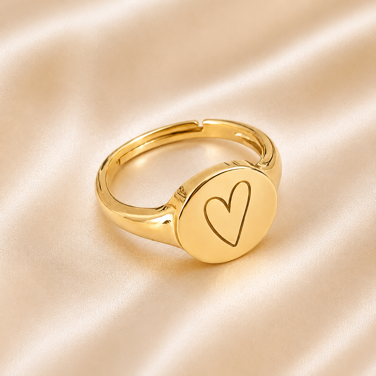 The Amour Signet Ring