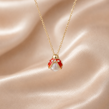 Lady Luck Pearl Necklace