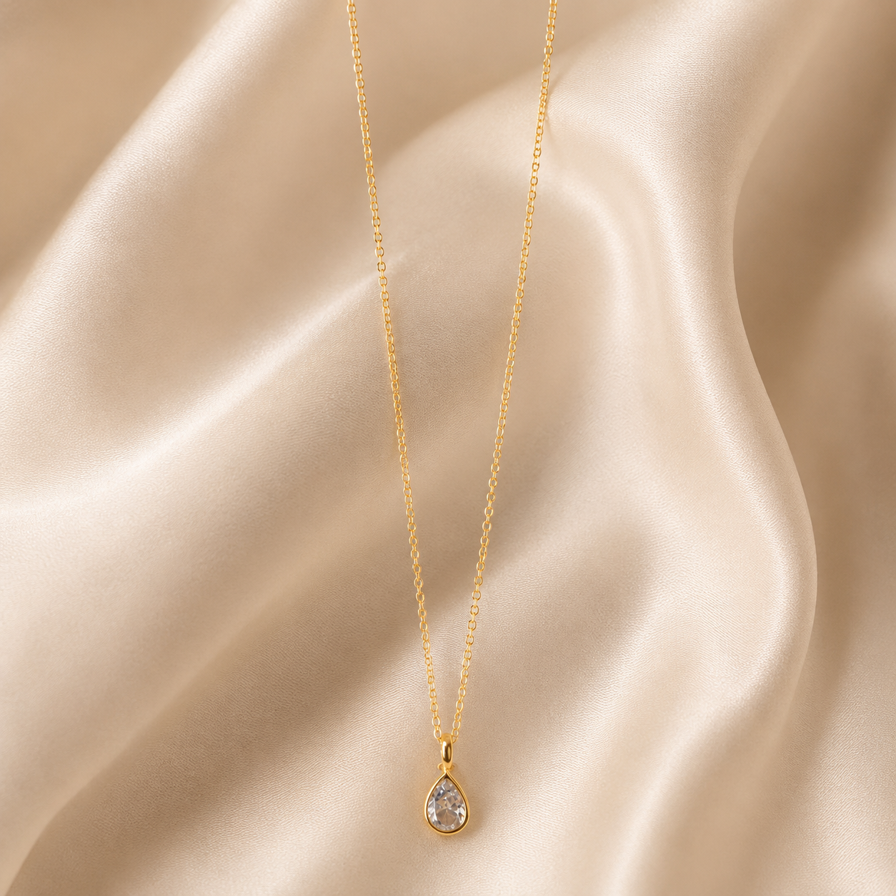 Teardrop Cubic Zirconia pendant & chain